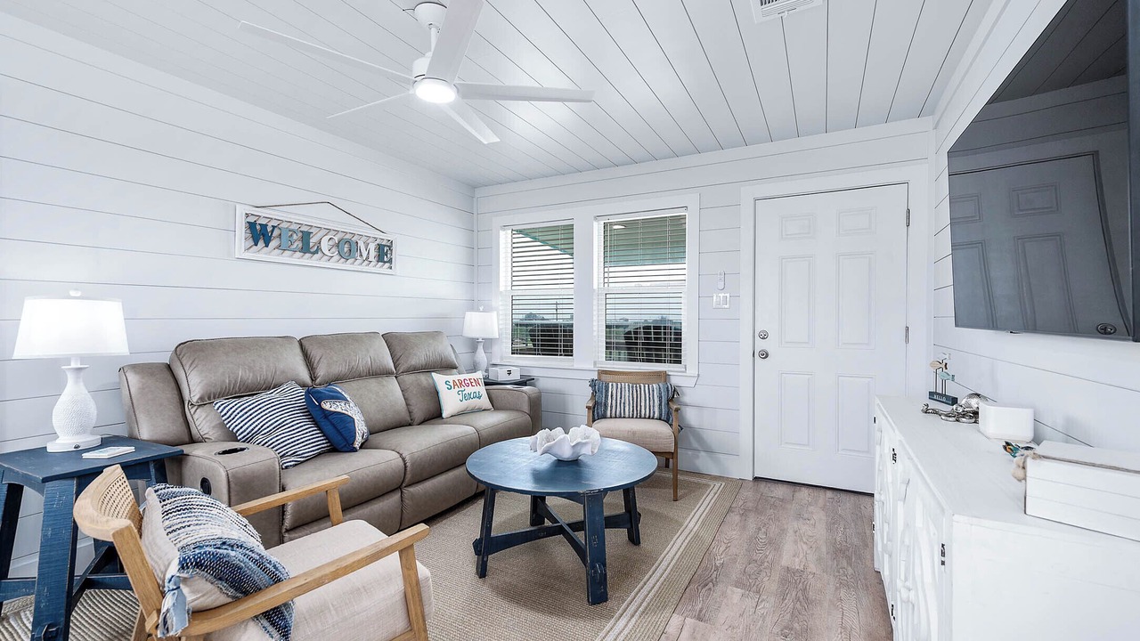 Photo of Livingroom in Cedar Lane