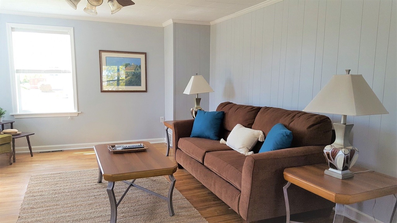 Photo of Livingroom in Fancher