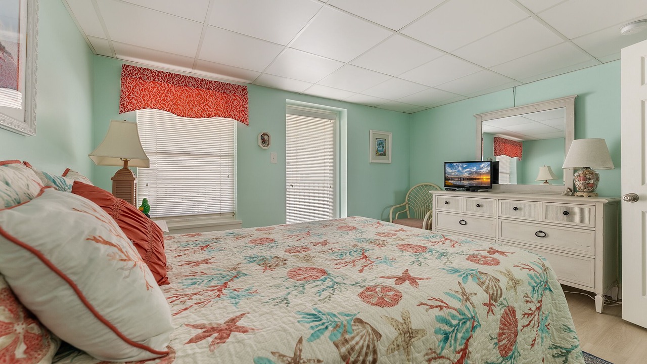 Photo of Bedroom in Avalon