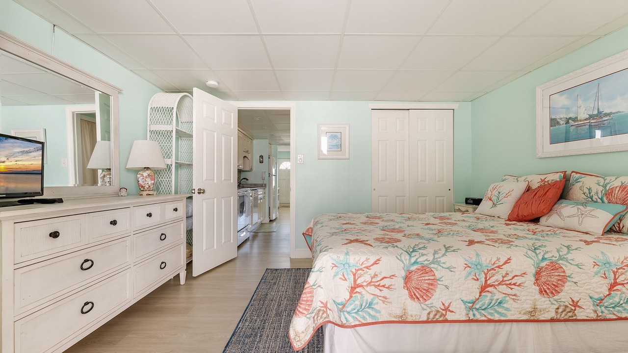 Photo of Bedroom in Avalon