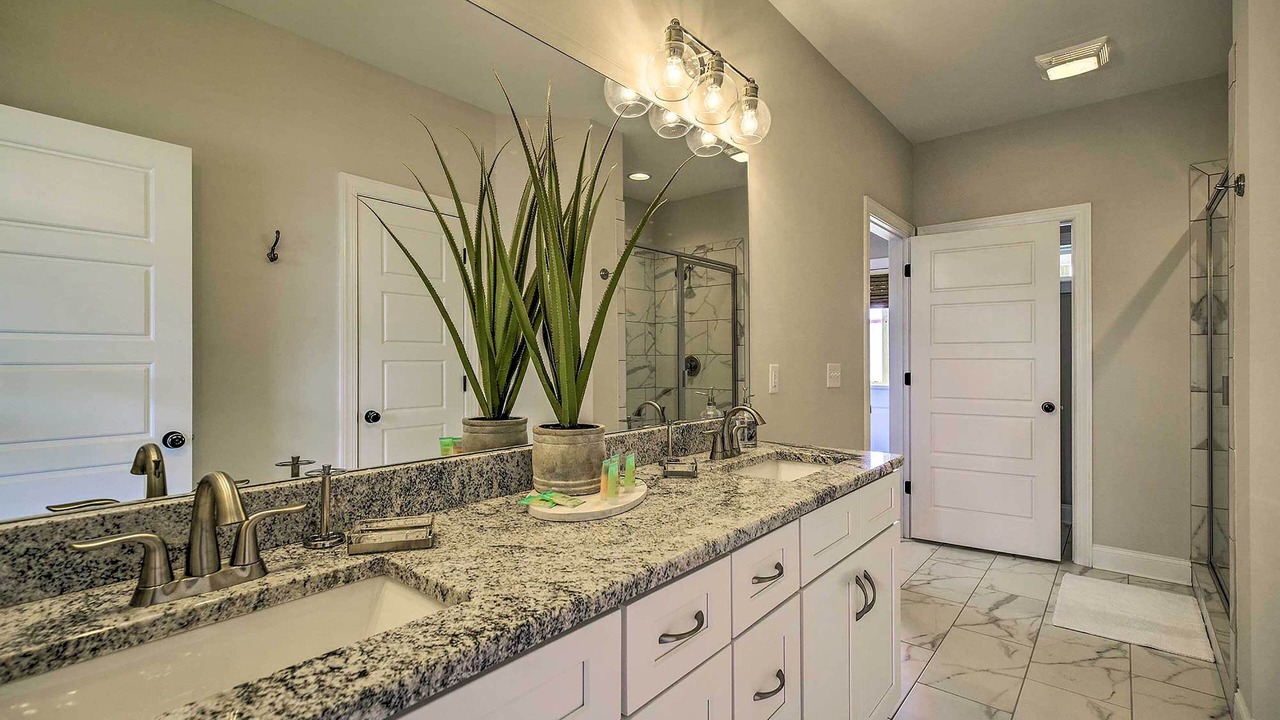 Photo of Bathroom in Downtown Chattanooga