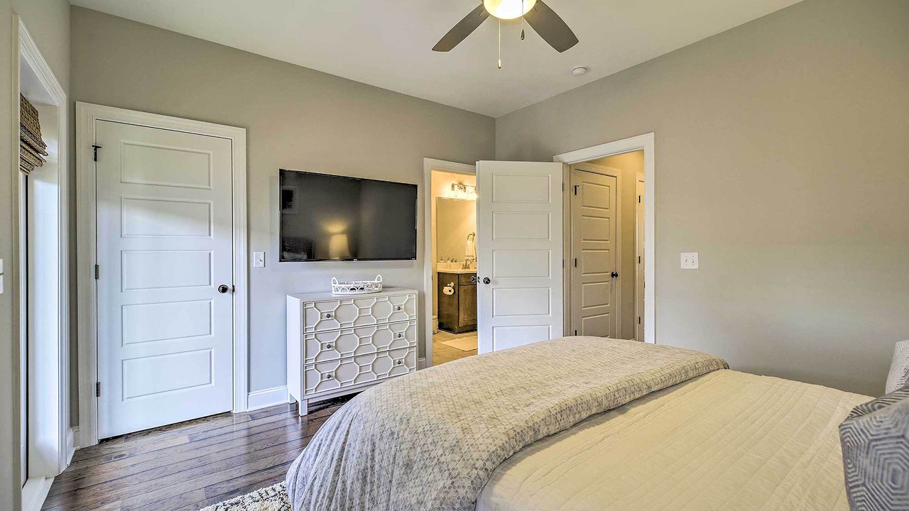 Photo of Bedroom in Downtown Chattanooga