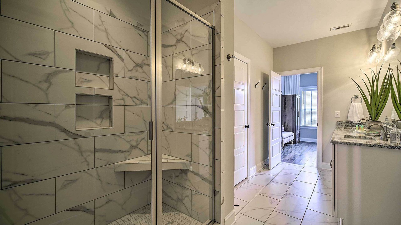 Photo of Bathroom in Downtown Chattanooga