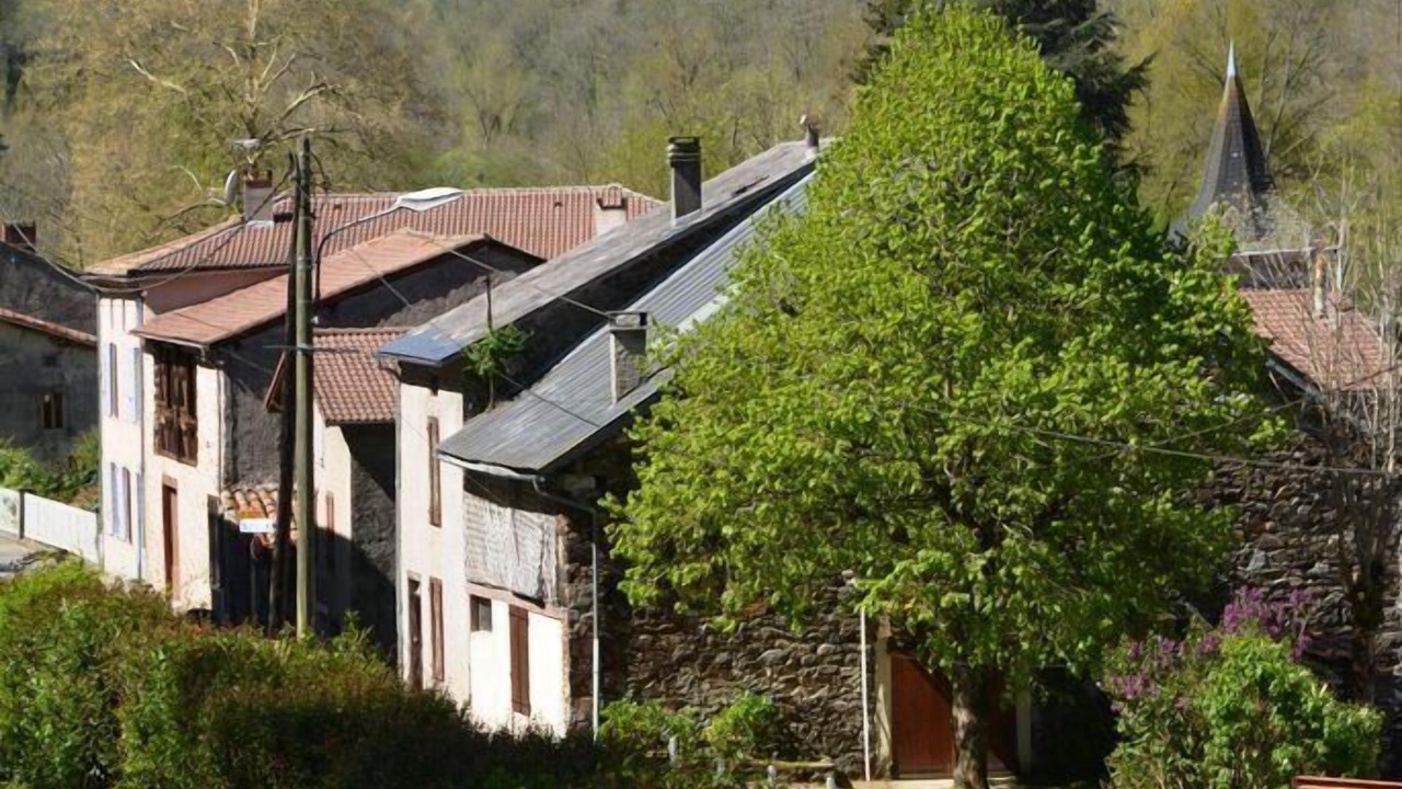 Photo of Outdoor in Aleu