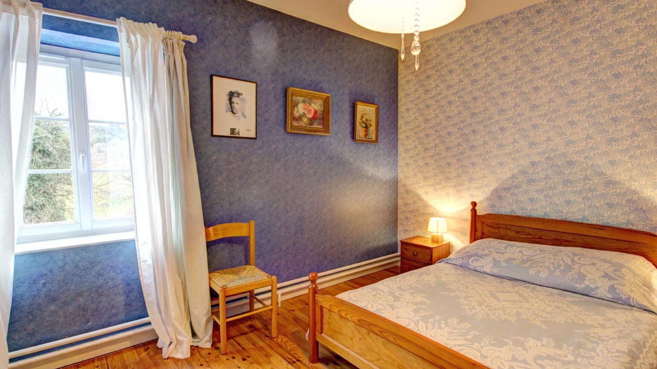 Photo of Bedroom in Saint-Alban-les-Eaux