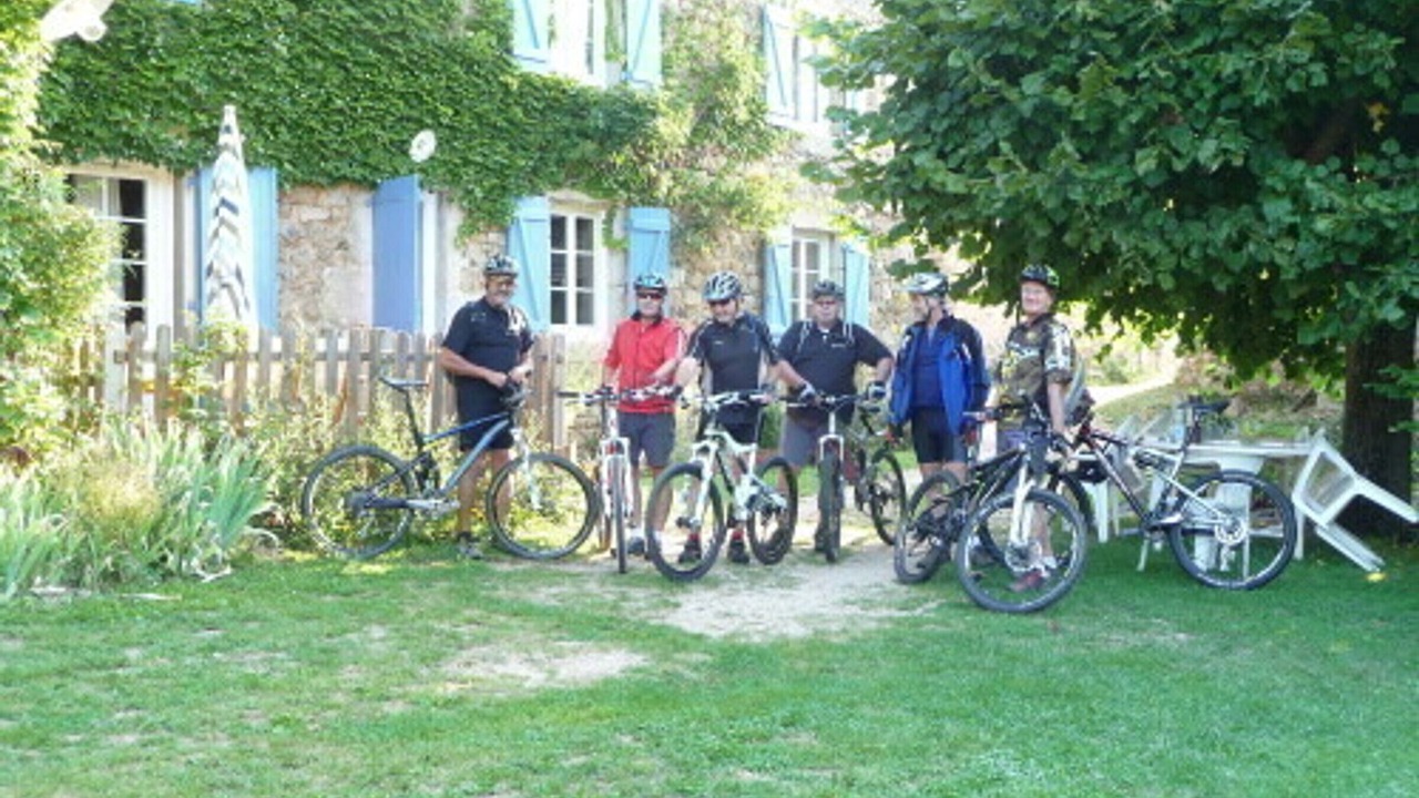 Photo of Outdoor in Saint-Alban-les-Eaux