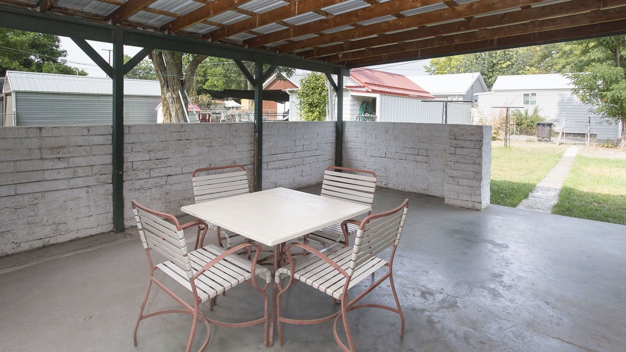 Photo of Outdoor in Central - Terry