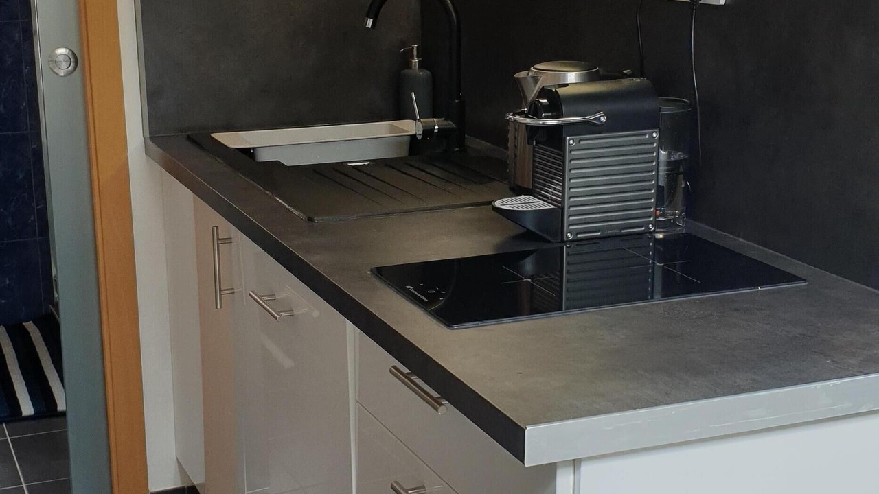 Photo of Kitchen in Saint Nicolas - Charles III - Ville vieille - Trois Maisons - Leopold