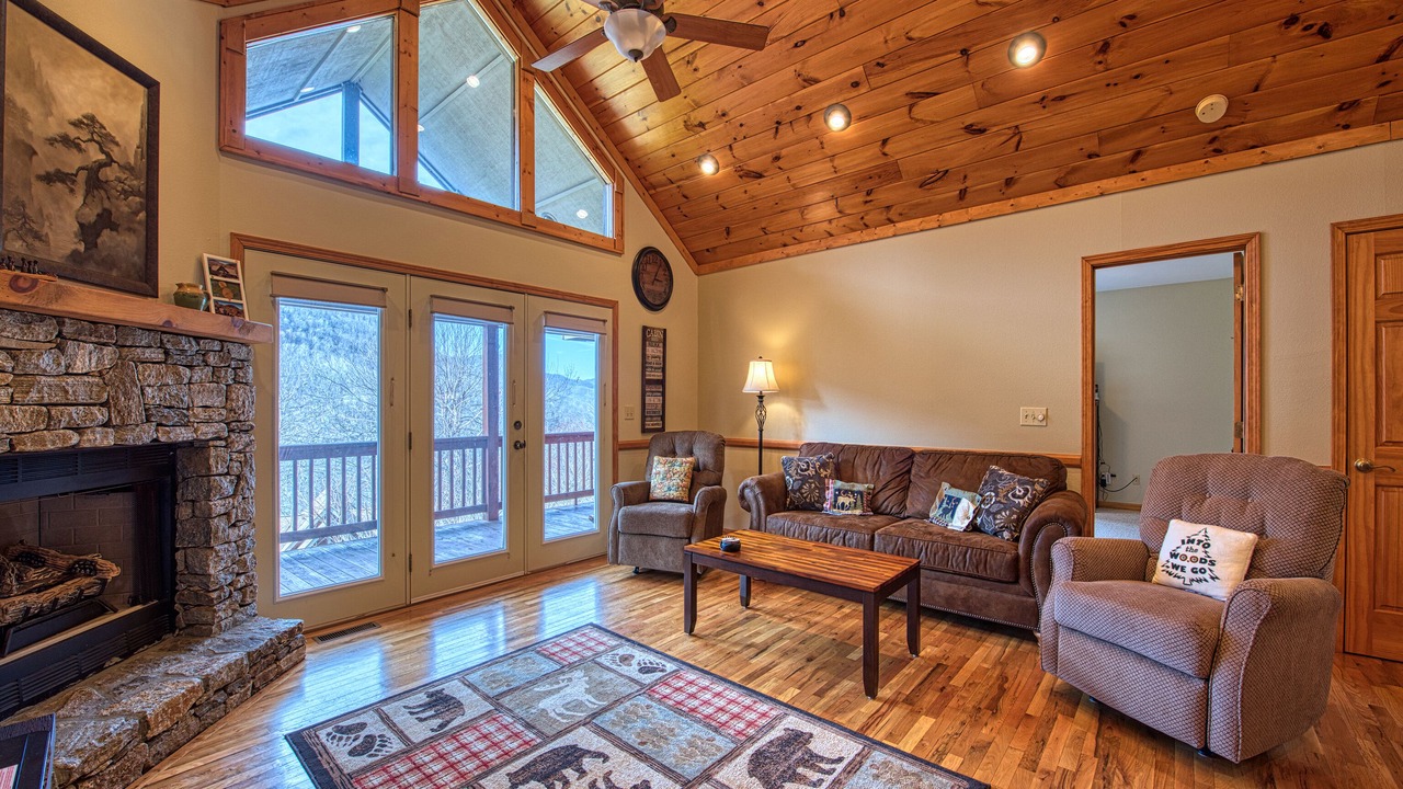Photo of Livingroom in Waynesville