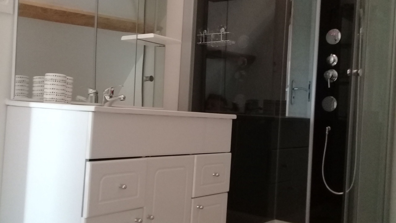 Photo of Bathroom in Helfaut