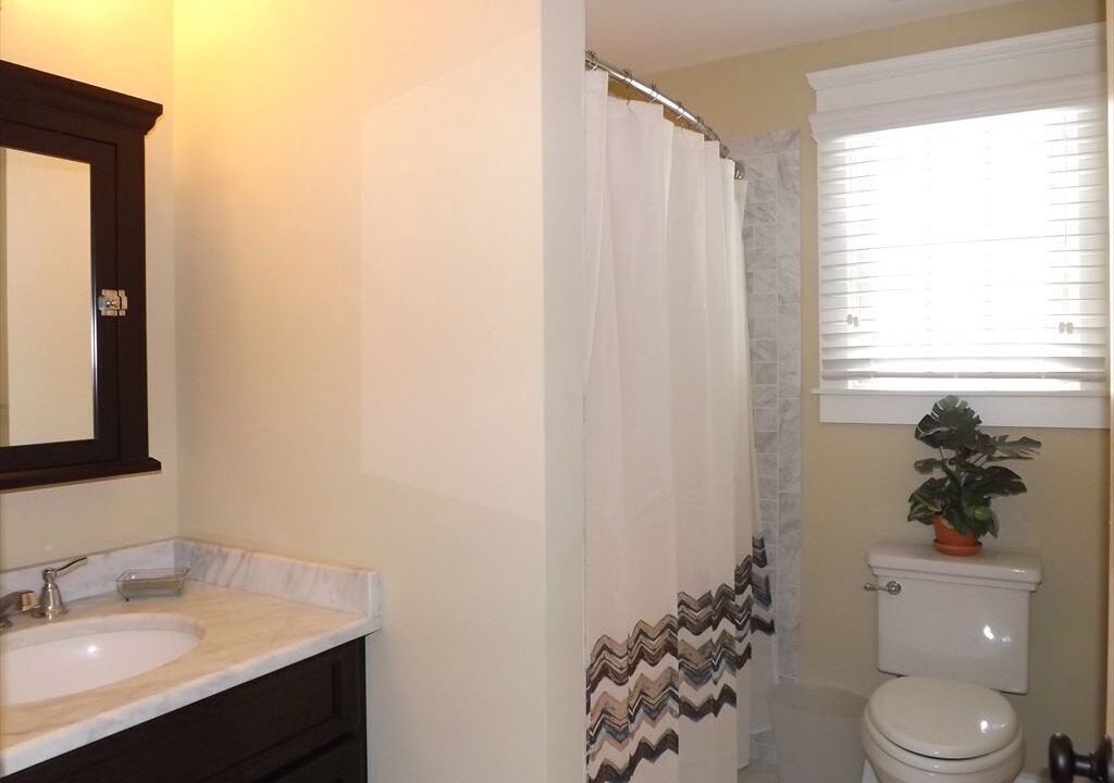 Photo of Bathroom in Avalon