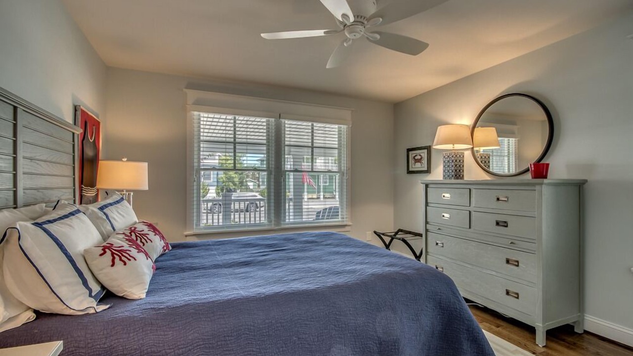 Photo of Bedroom in Avalon