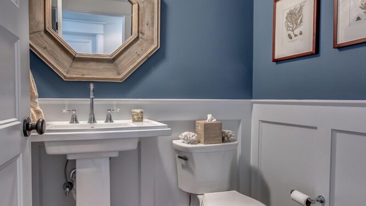 Photo of Bathroom in Avalon