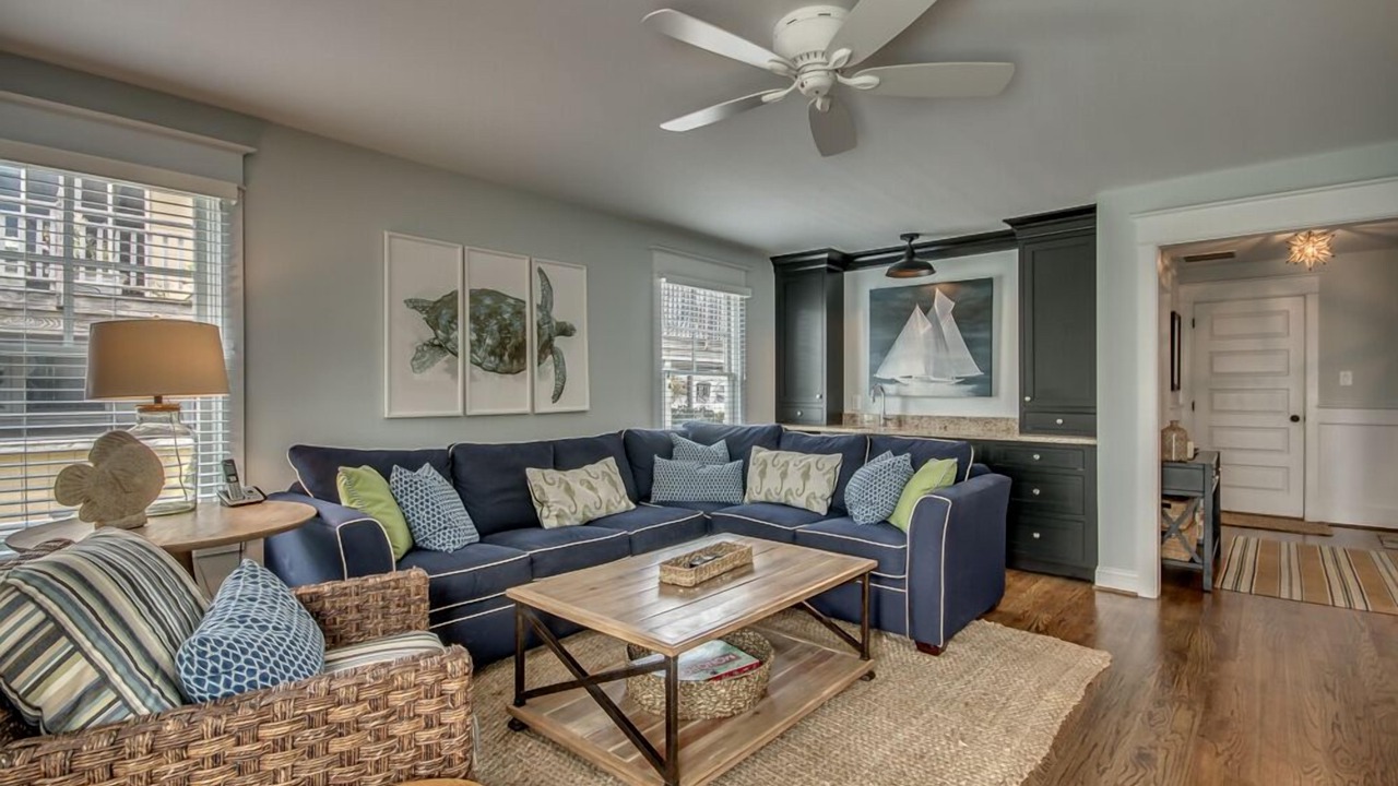 Photo of Livingroom in Avalon