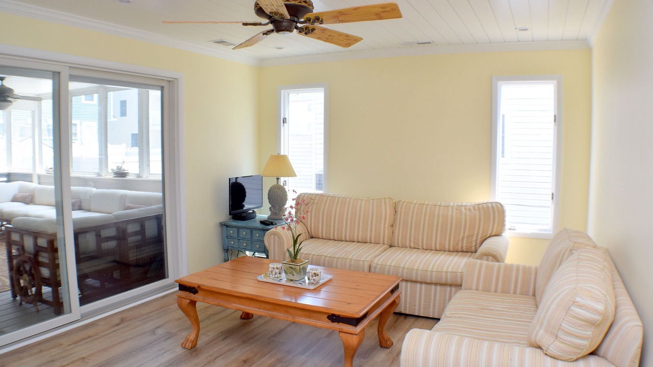 Photo of Livingroom in Townsend's Inlet
