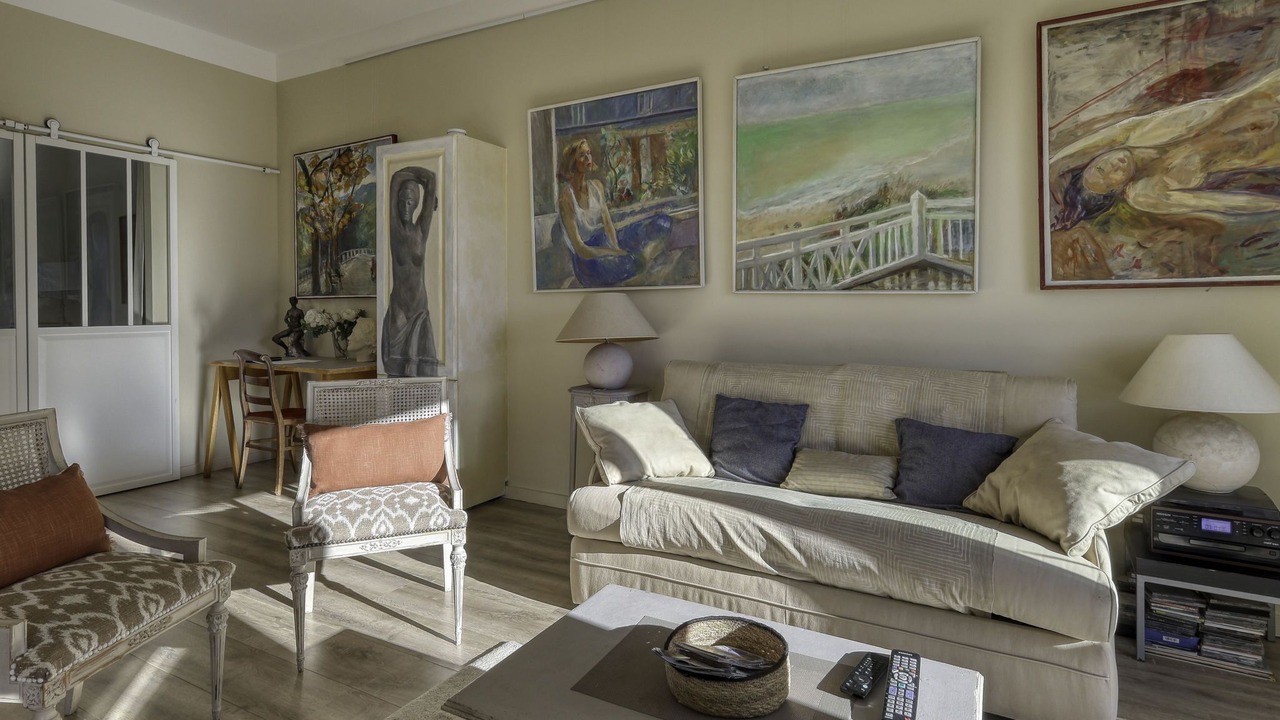 Photo of Bedroom in Hotel-de-Ville