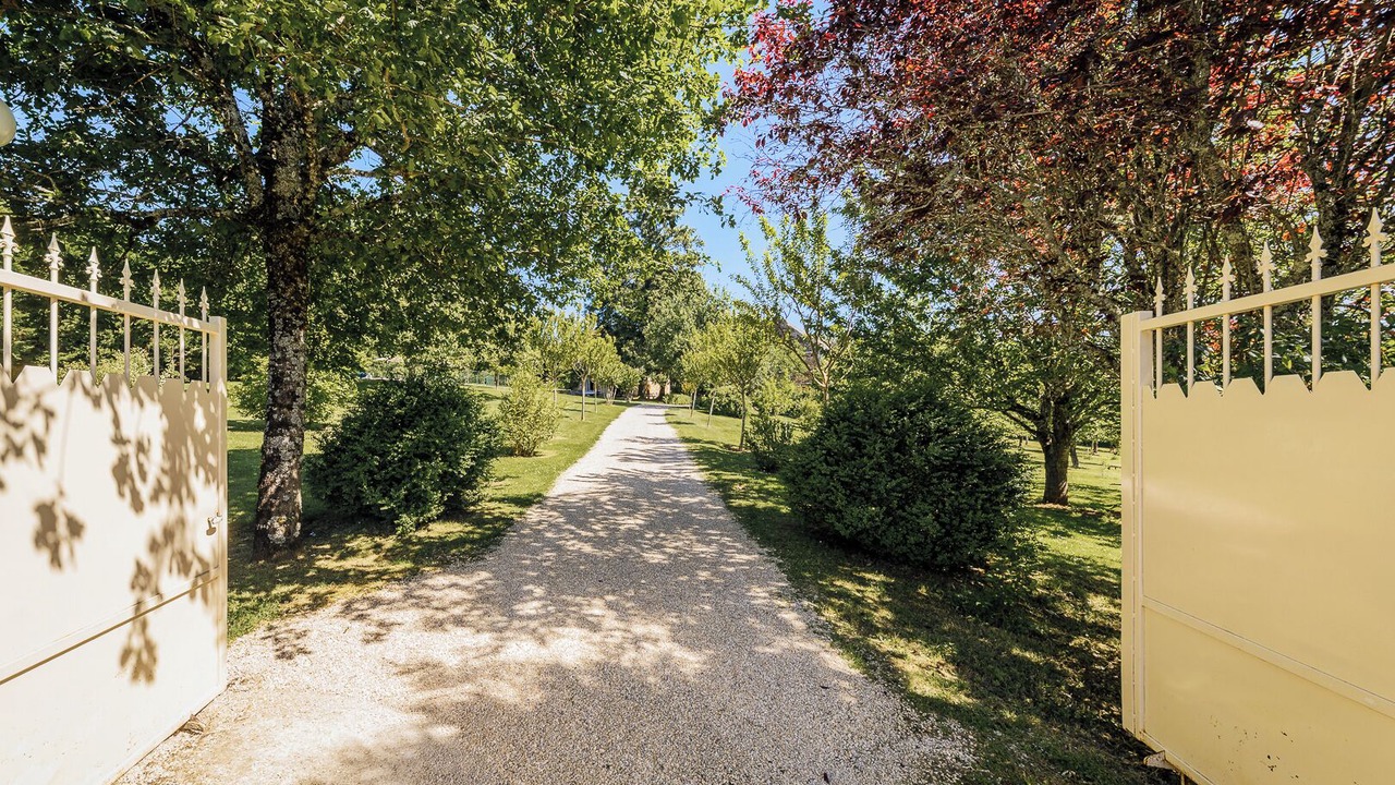 Photo of Outdoor in Montclera