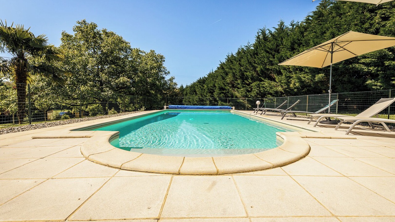 Photo of Outdoor in Montclera