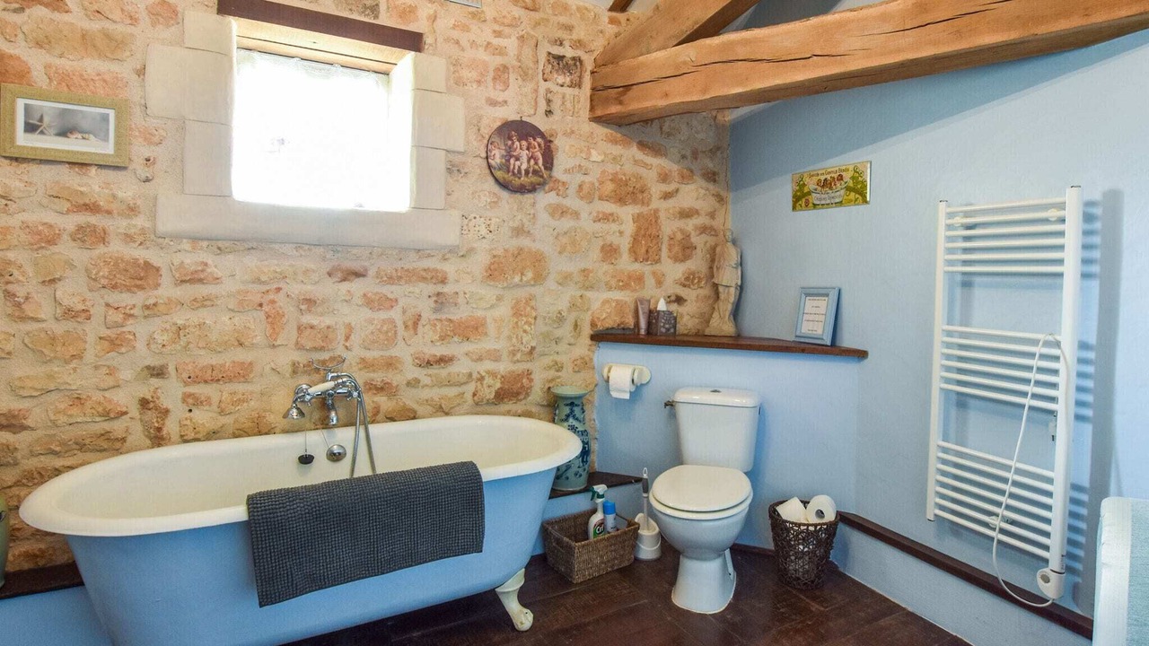 Photo of Bathroom in La Foret-de-Tesse