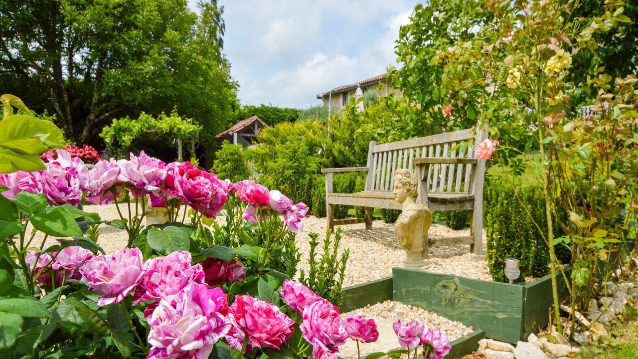 Photo of Outdoor in La Foret-de-Tesse