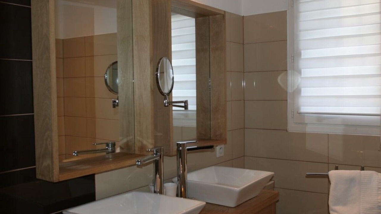 Photo of Bathroom in Saint-Saturnin-les-Avignon