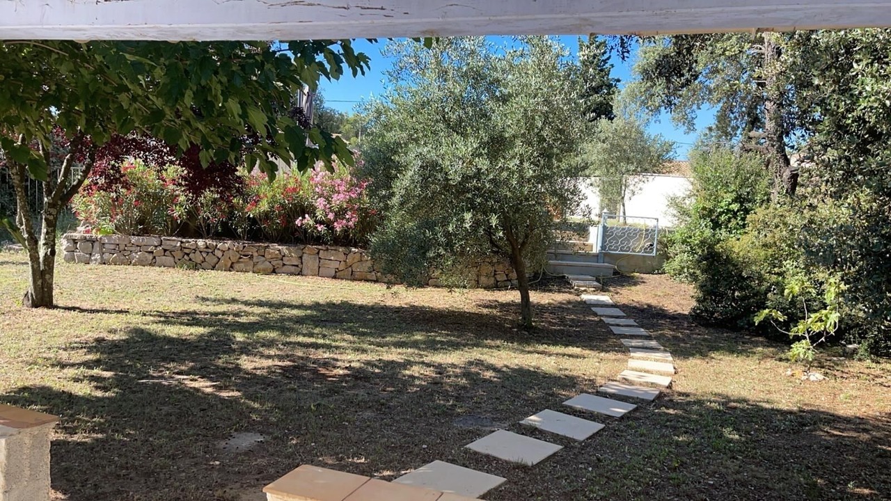 Photo of Outdoor in Gareoult