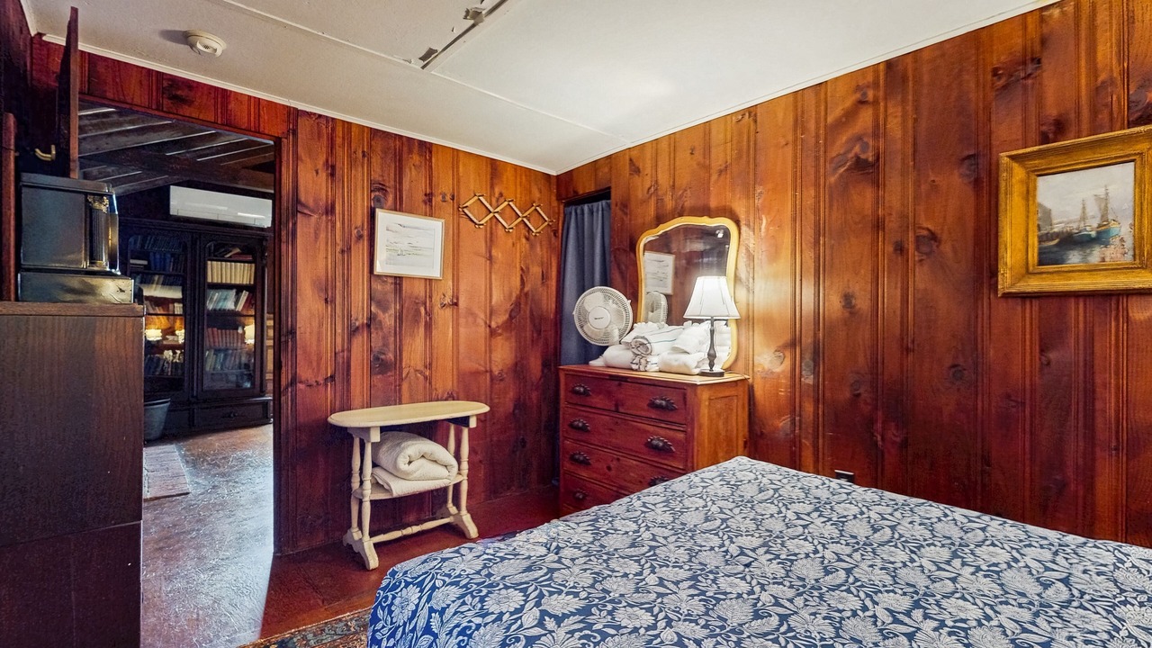 Photo of Bedroom in Rockport
