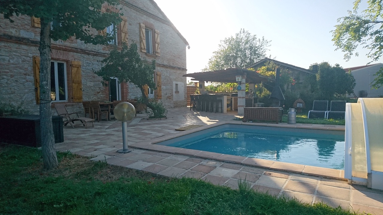 Photo of Outdoor in Saint-Etienne-de-Tulmont