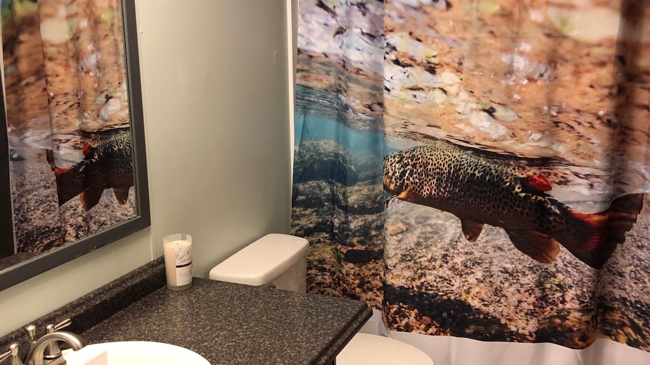 Photo of Bathroom in Cascade
