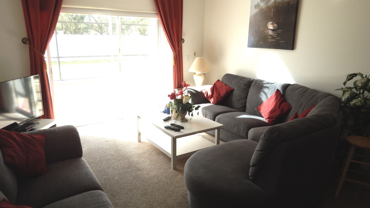 Photo of Livingroom in Seasons