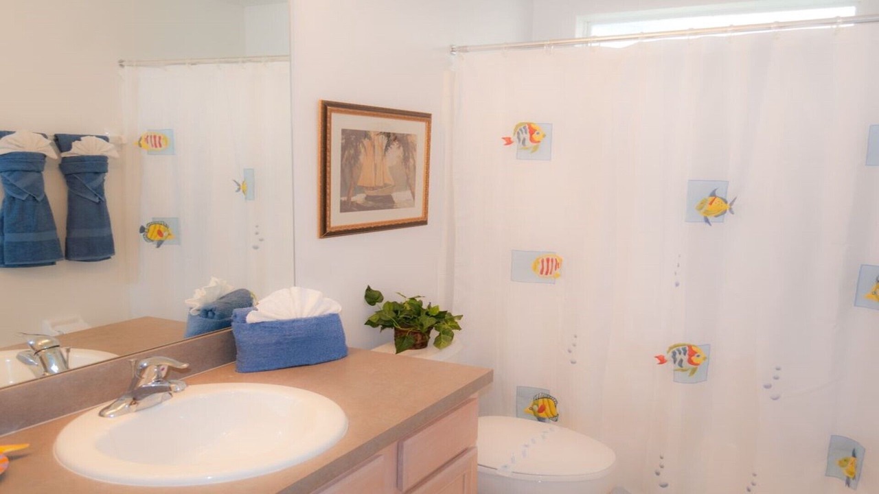 Photo of Bathroom in Seasons