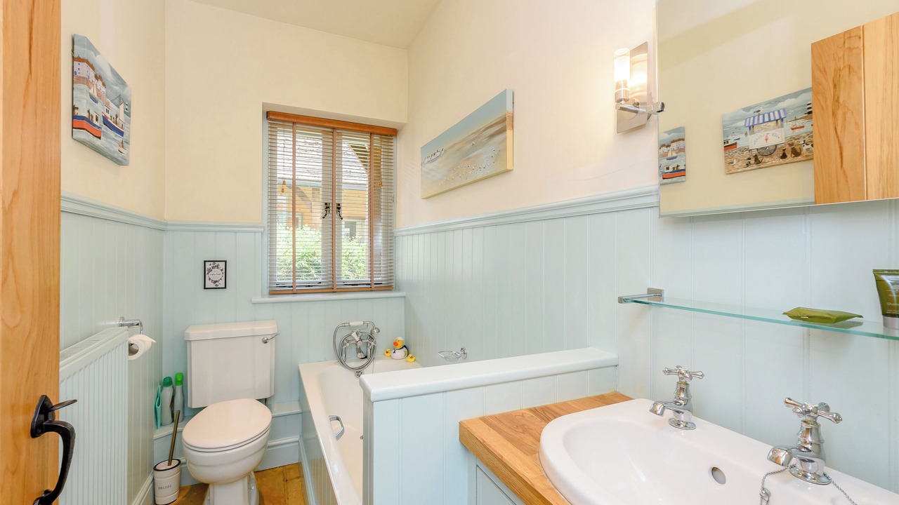 Photo of Bathroom in Sedlescombe