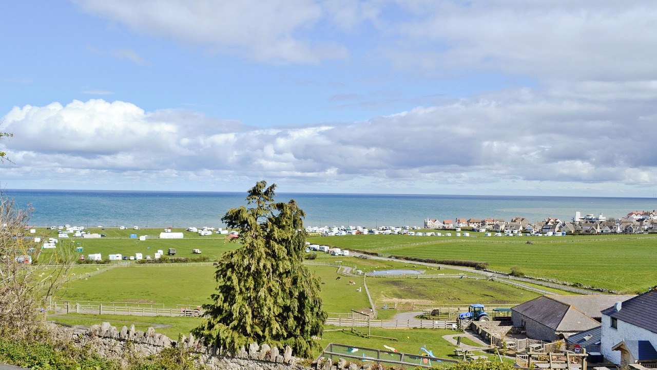 Photo of Others in Llandudno