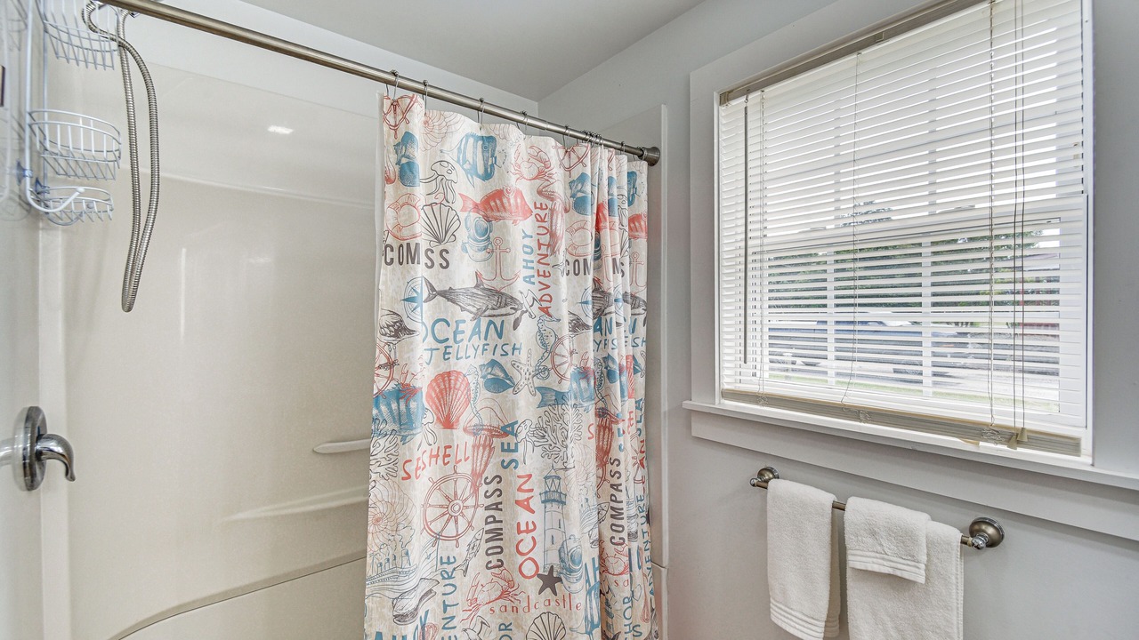 Photo of Bathroom in Davis Wharf