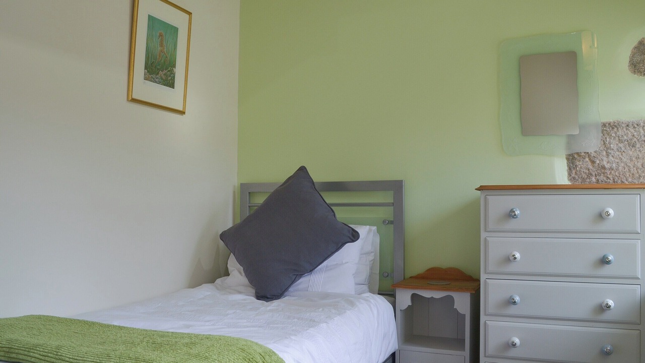 Photo of Others in Fivelanes