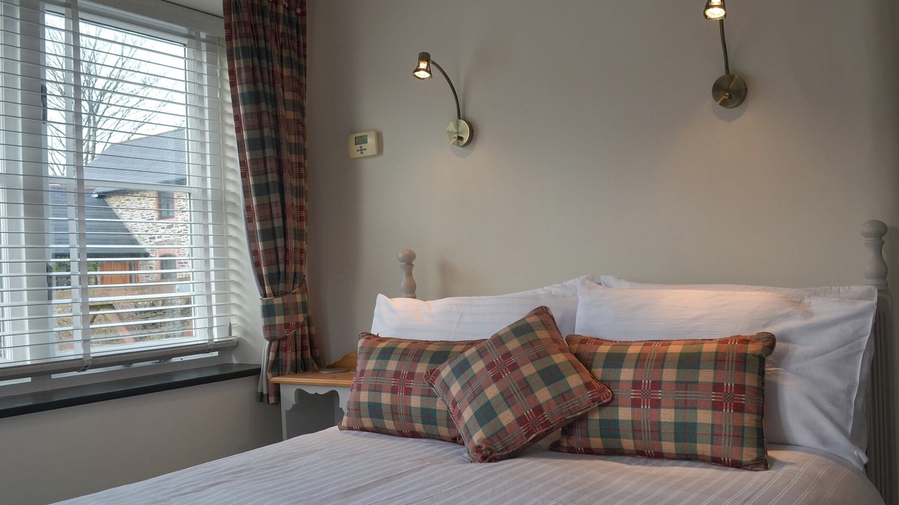 Photo of Others in Fivelanes