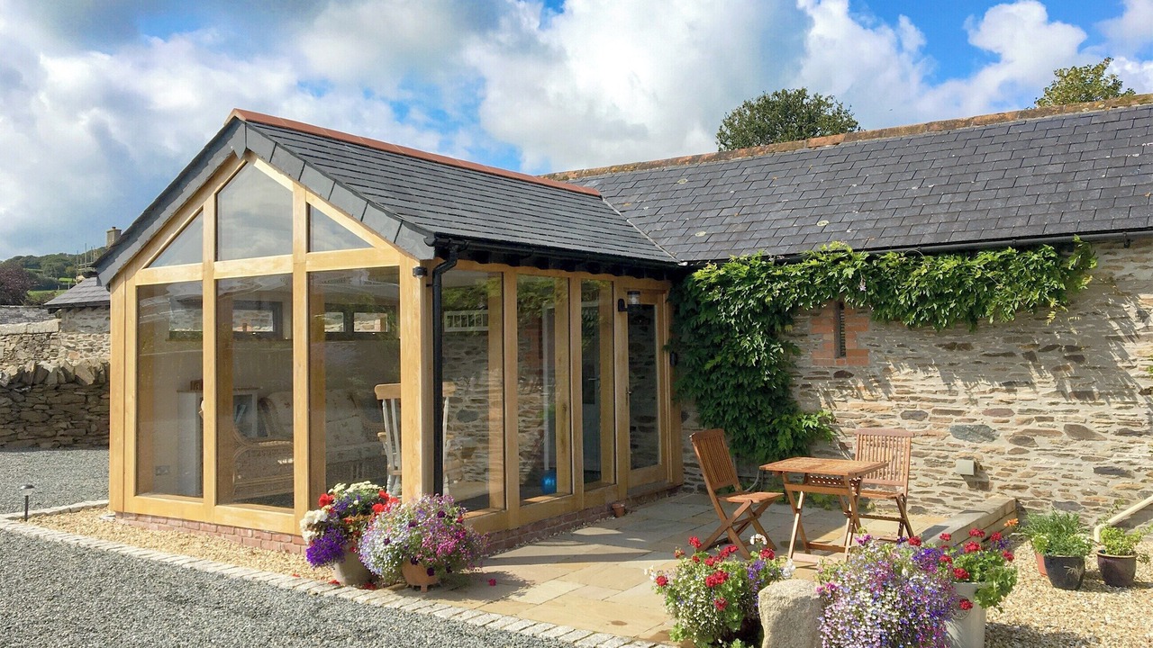 Photo of Others in Fivelanes