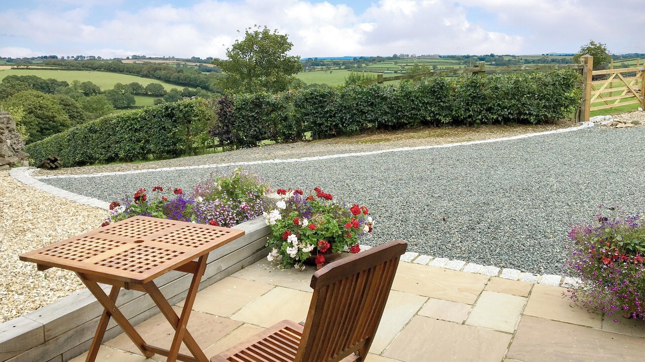 Photo of Others in Fivelanes