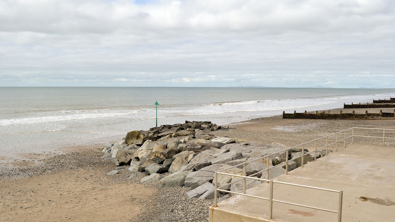 Photo of Others in Tywyn