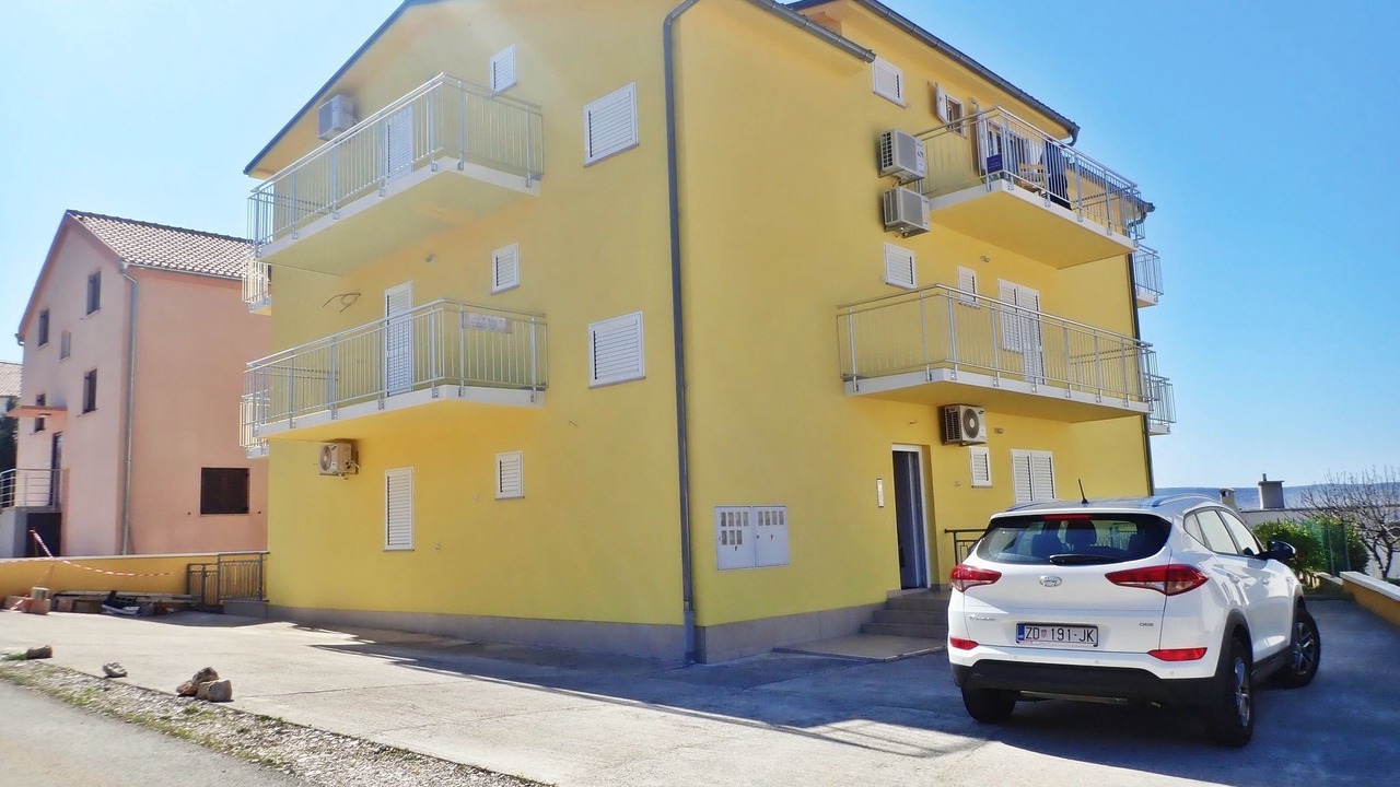 Photo of Outdoor in Seline