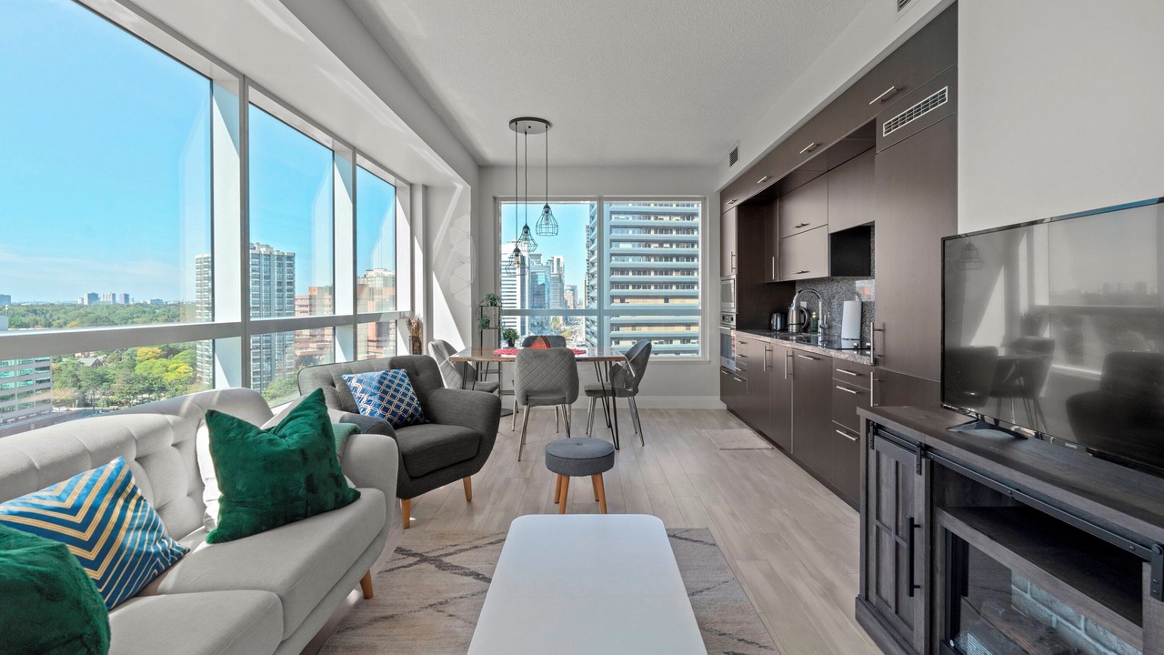 Photo of Livingroom in Willowdale