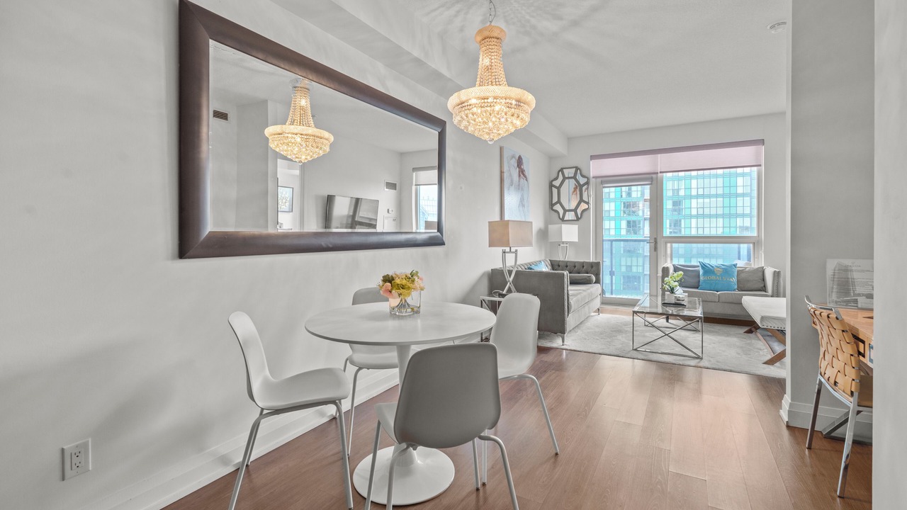 Photo of Livingroom in Willowdale