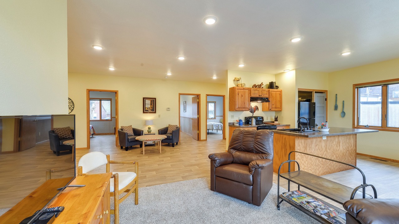 Photo of Livingroom in Ten Sleep