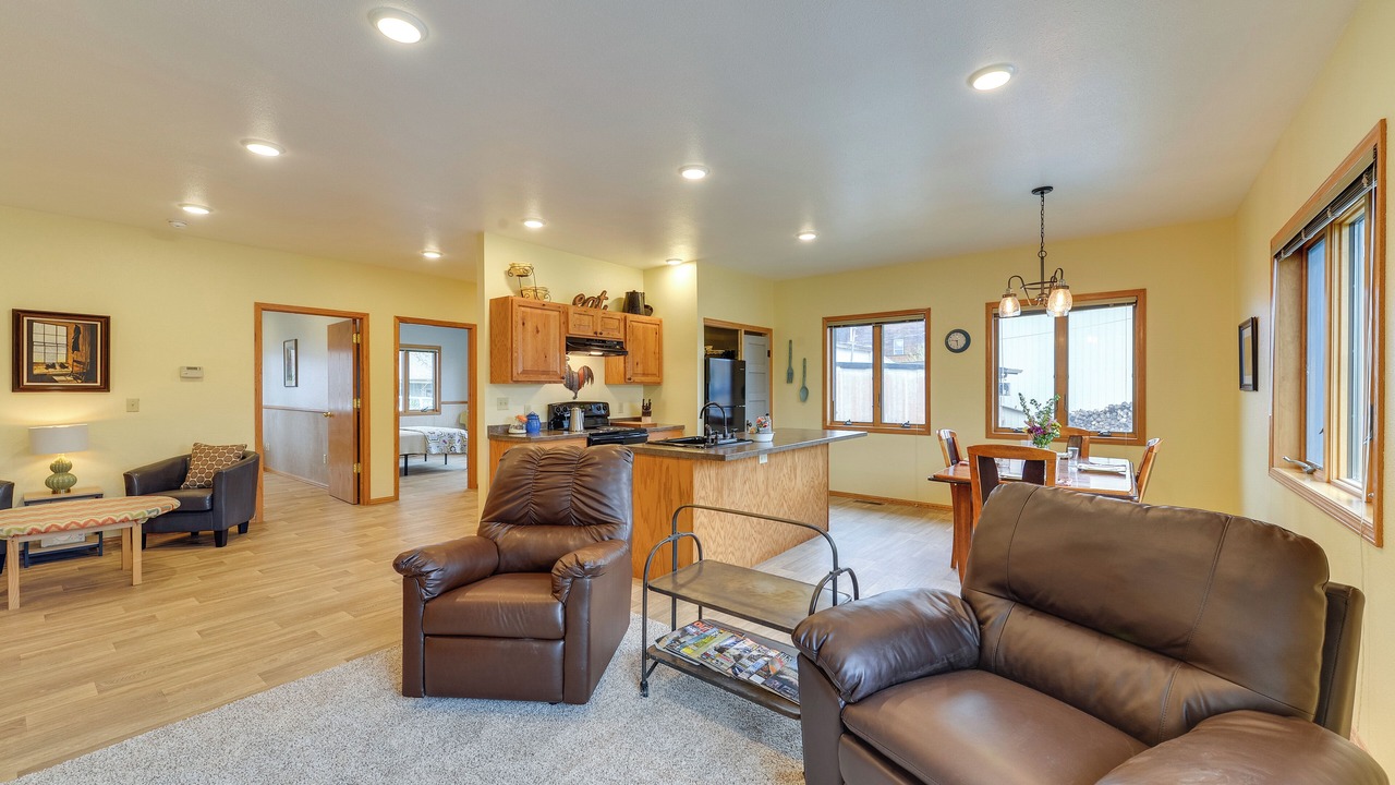 Photo of Livingroom in Ten Sleep
