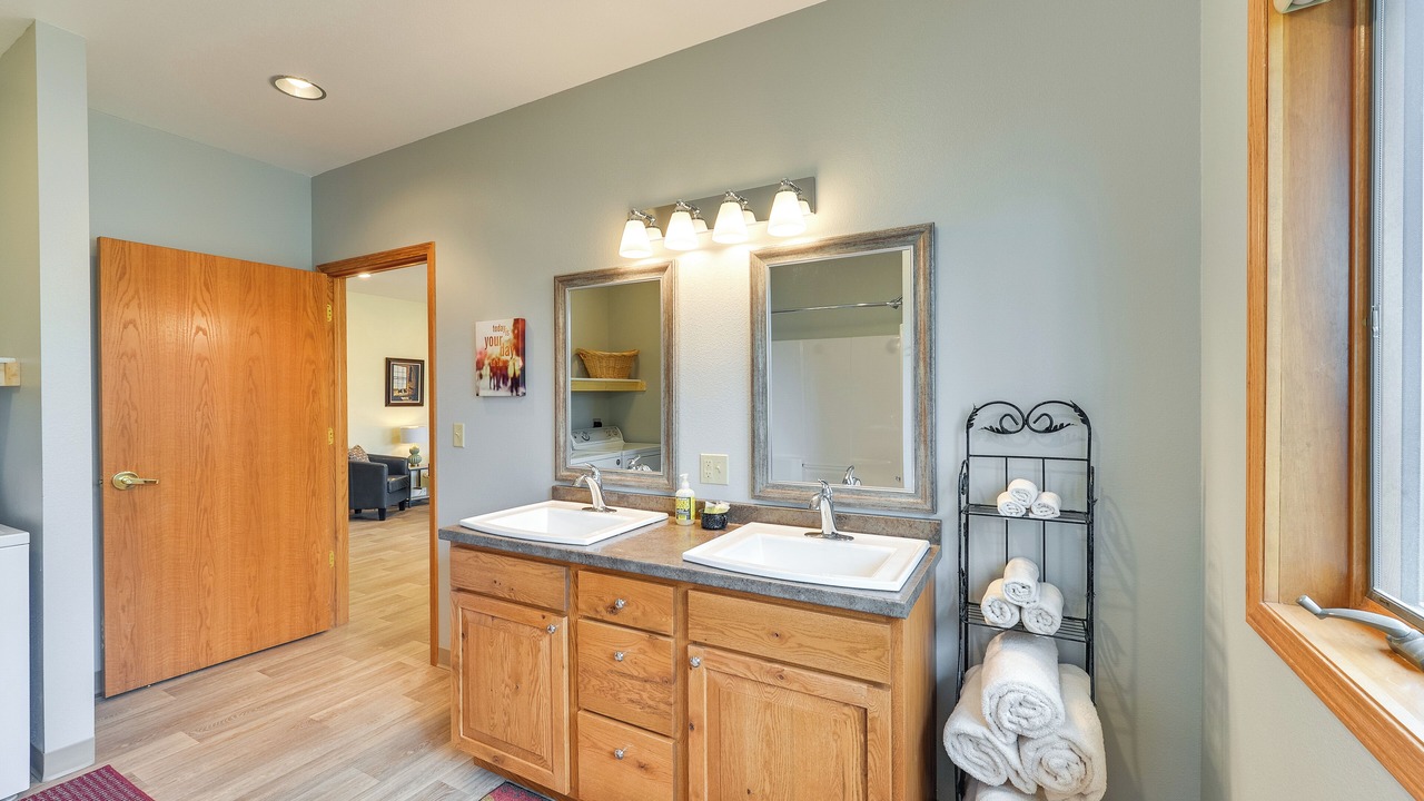 Photo of Bathroom in Ten Sleep
