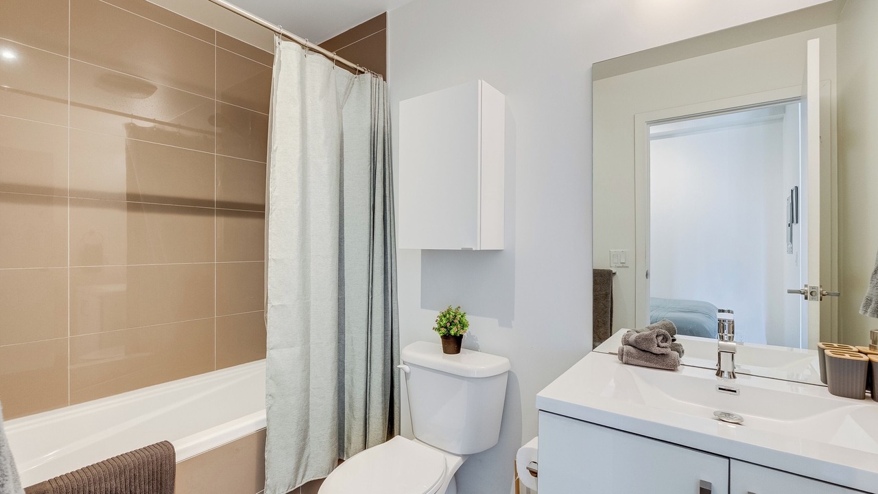 Photo of Bathroom in Connaught