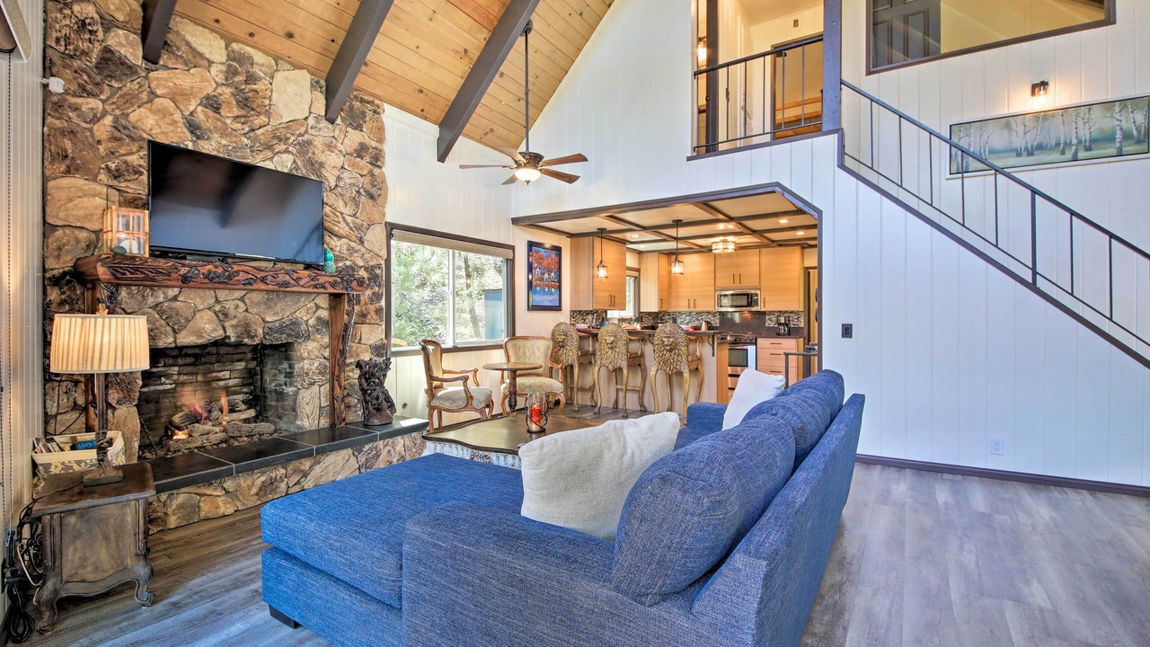 Photo of Bedroom in Lake Arrowhead