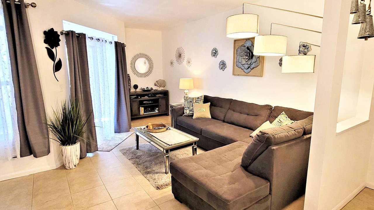 Photo of Livingroom in Clearwater