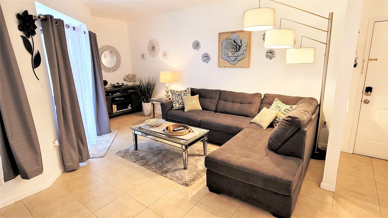 Photo of Livingroom in Clearwater