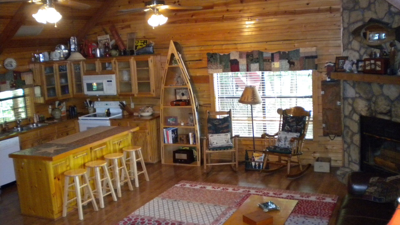 Photo of Bedroom in Whispering Hills